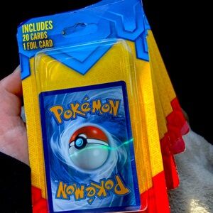 Pokémon card packets (NEW)